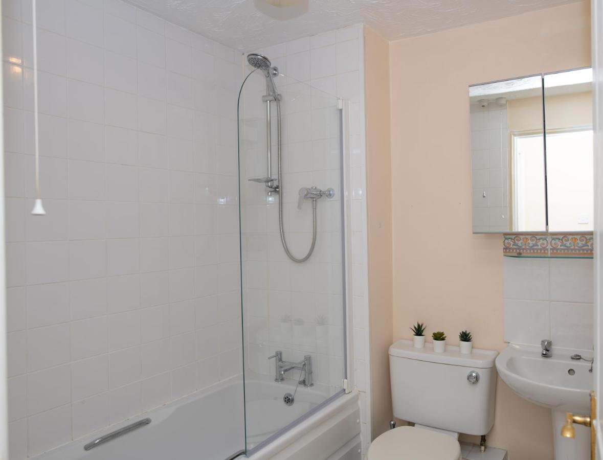 Delightful 2 Bed Apartment For Bicester Outlet Shopping By Platinum Key Properties Exterior photo