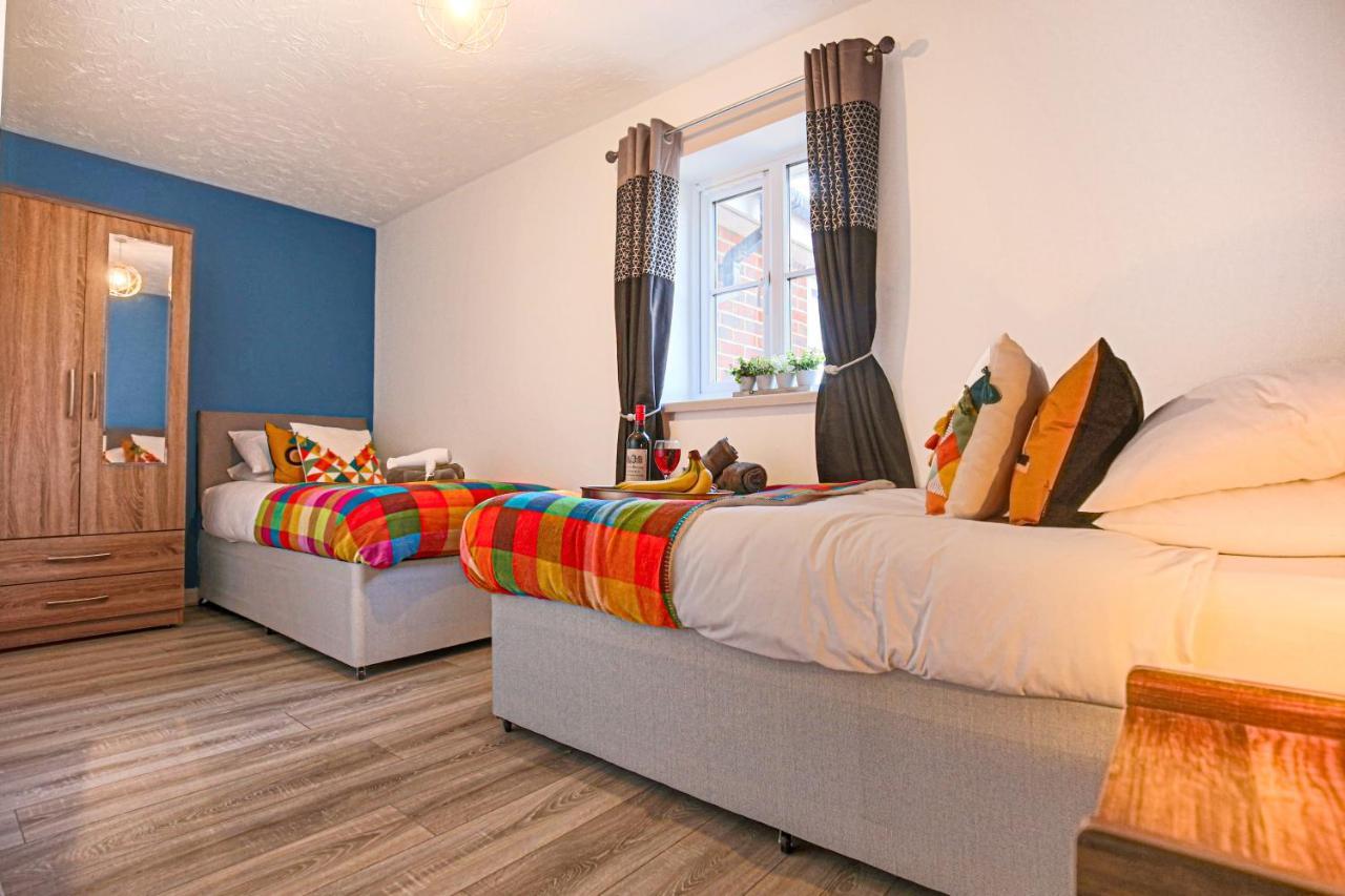 Delightful 2 Bed Apartment For Bicester Outlet Shopping By Platinum Key Properties Exterior photo
