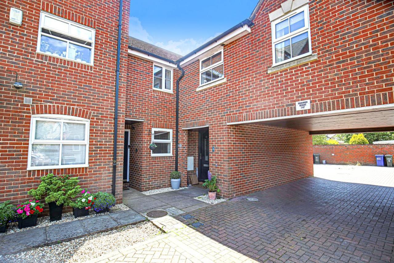 Delightful 2 Bed Apartment For Bicester Outlet Shopping By Platinum Key Properties Exterior photo